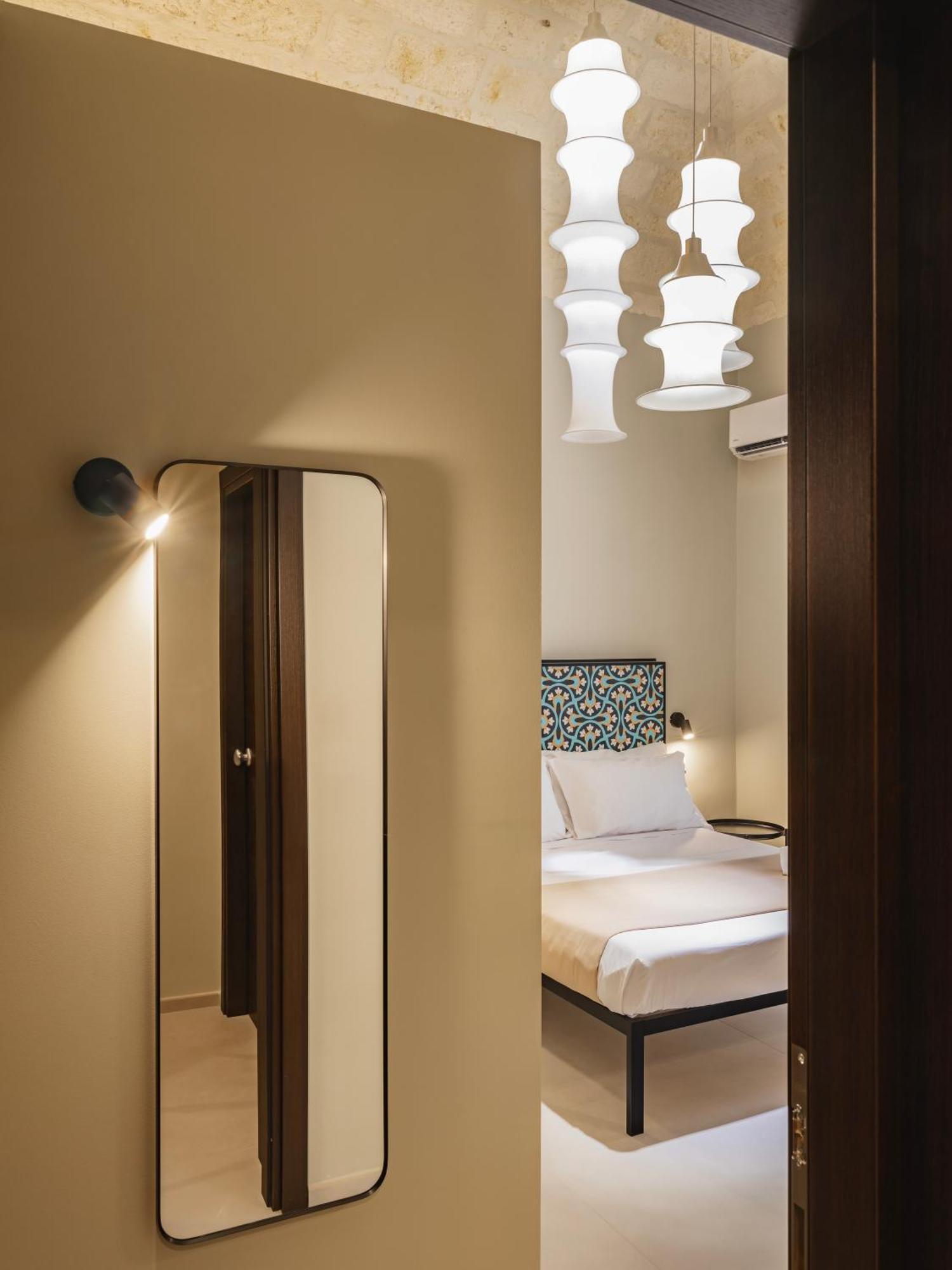 Hotel Almica24 Bari Exterior foto