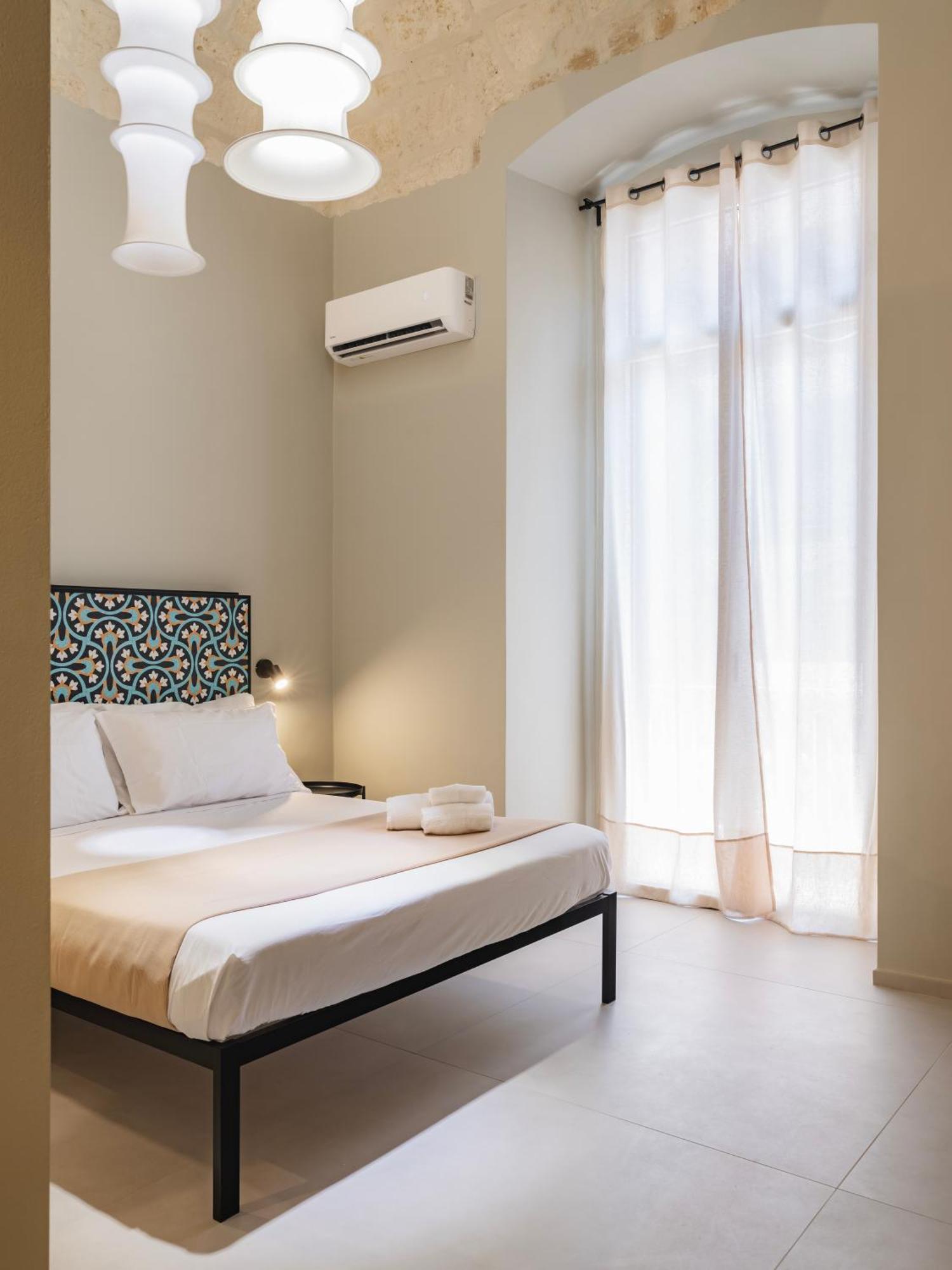 Hotel Almica24 Bari Exterior foto